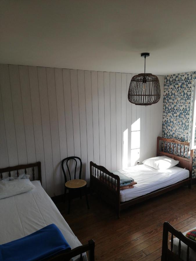 Chambre Triple Économique avec Salle de Bains Commune